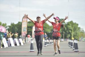 BIB: 0191, 0194, 
                            <button type="button" onclick="openModal(4955131)" class="btn btn-primary btn-sm float-right btn-popup" data-toggle="modal" data-target=".modal-high-quality">
                        <i class="fas fa-shopping-cart"></i> Add to Cart
                    </button>
                                            <button type="button" onclick="isThisMe(4955131, true)" class="btn btn-success btn-sm float-right btn-popup btn-isme hidden" data-toggle="tooltip" data-placement="bottom" title="นี่คือรูปของคุณใช่ไหม คลิกที่นี่เพื่อเอาเข้าอัลบั้ม">
                        <i class="fas fa-plus"></i> Add to album
                    </button>
                    <button type="button" onclick="isThisMe(4955131, false)" class="btn btn-warning btn-sm float-right btn-popup btn-isnotme hidden">
                        <i class="fas fa-ban"></i> Remove from album
                    </button>